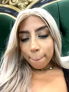 CourtneyRoses online show from 9, 10, 2025