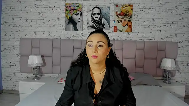 VaniaRose online show from 23, 10, 2025