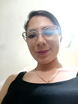 Mia-love-03 online show from 23, 10, 2025