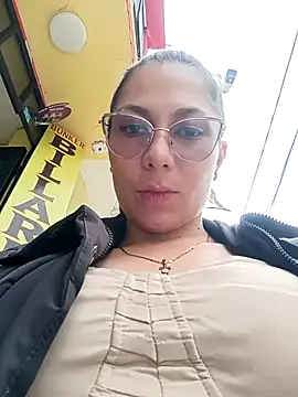 Mia-love-03 online show from 5, 11, 2025