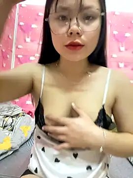 Mina-cute online show from 6, 10, 2025