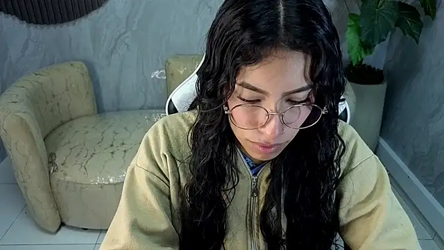 elowhyn dior tp online show from 1, 10, 2025