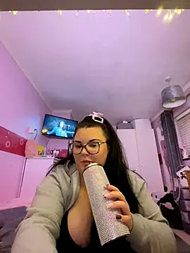 Lulu1101xoxo online show from 2, 10, 2025