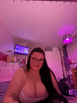 Lulu1101xoxo online show from 8, 10, 2025