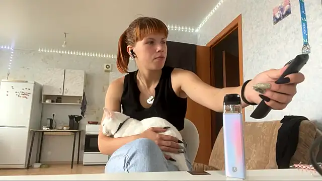 Mila Alim online show from 6, 10, 2025
