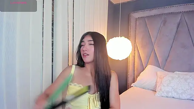 Mariana Kalo online show from 10, 10, 2025