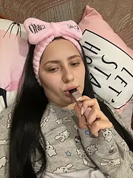 Monica kitty online show from 25, 9, 2025