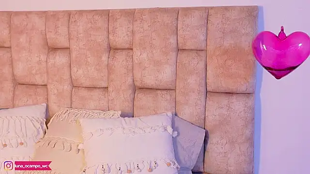 LunaOcampo  online show from 8, 1, 2026