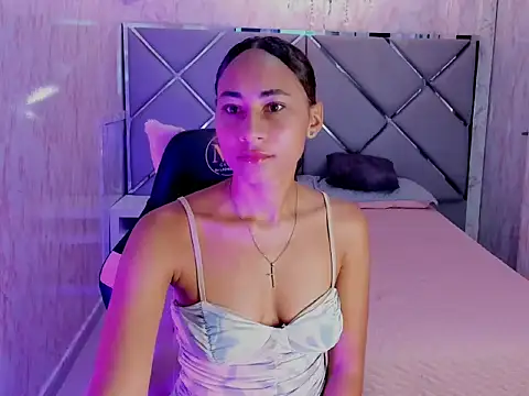 Nia imanni online show from 4, 10, 2025