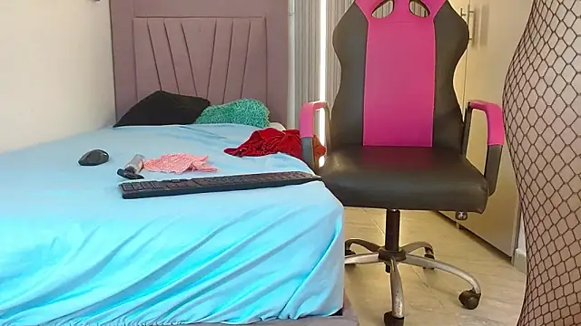 meli peach1 online show from 22, 10, 2025