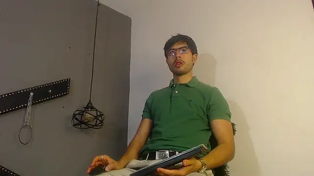 DanteBrown01 online show from 1, 10, 2025
