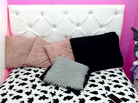 xx-kike-xx online show from 26, 9, 2025