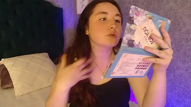 Snapshot of Vic_Taylor chatting on 10, 10, 2025 Vic Taylor online show from 10, 10, 2025