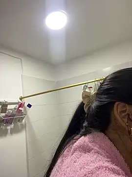 IsabellaJoness  online show from 17, 10, 2025