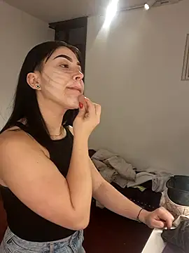 Snapshot of Zafira_ chatting on 15, 11, 2025 Zafira online show from 15, 11, 2025