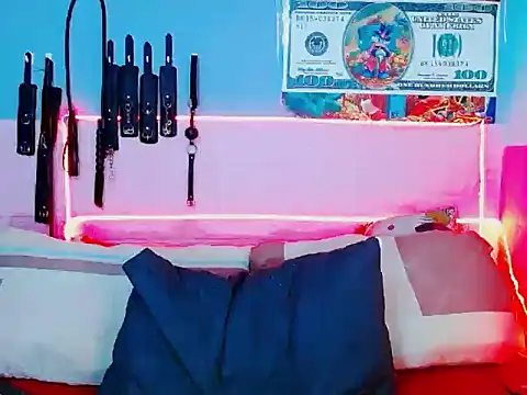 Snapshot of mylygrey chatting on 14, 12, 2025 mylygrey online show from 14, 12, 2025