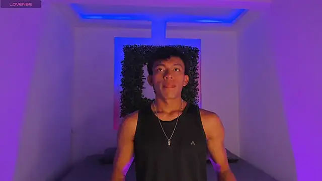 Santti  online show from 14, 10, 2025