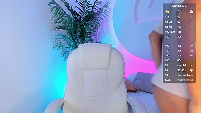 Santti  online show from 23, 10, 2025