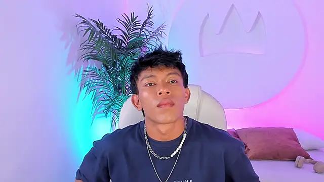 Santti  online show from 27, 10, 2025