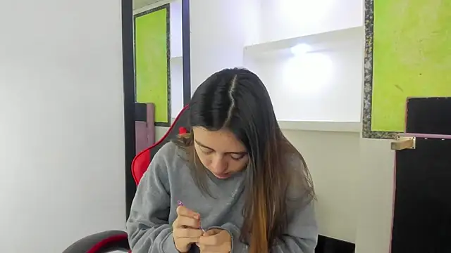 lala clark online show from 3, 2, 2026