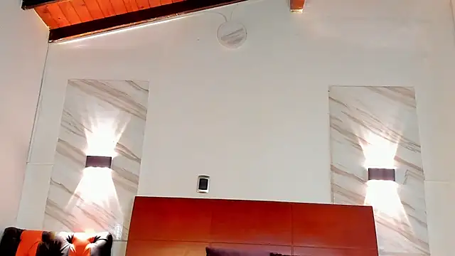 Snapshot of Charlotte-Smit chatting on 11, 11, 2025 Charlotte-Smit online show from 11, 11, 2025