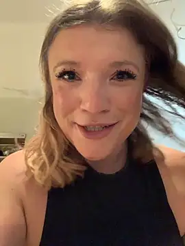 Snapshot of Seturselfonfire chatting on 11, 10, 2025 Seturselfonfire online show from 11, 10, 2025