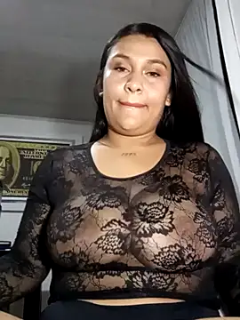 MiaaLuxx online show from 3, 10, 2025