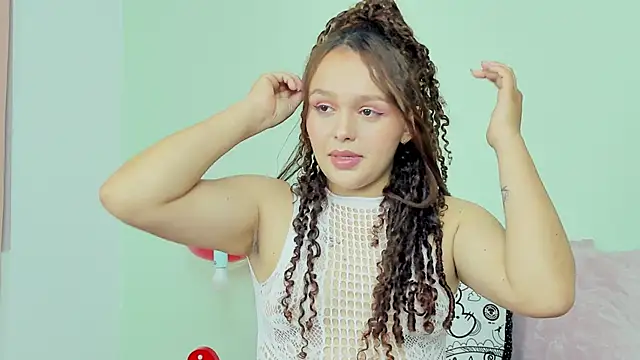 CamilaGomez149 online show from 13, 2, 2026