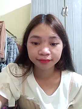 Mayy1 online show from 19, 10, 2025