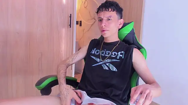 Skinny batman online show from 16, 10, 2025