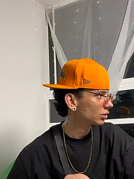 Skinny batman online show from 26, 10, 2025