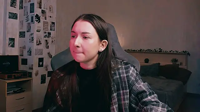 raviolly046 online show from 10, 11, 2025