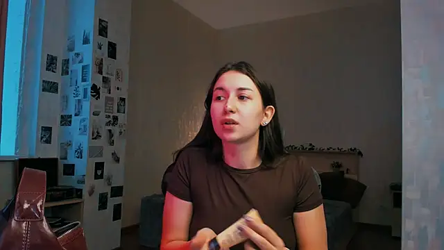 raviolly046 online show from 18, 11, 2025