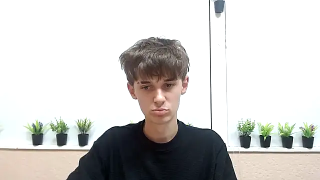 Snapshot of Hoot_Dude_ chatting on 17, 10, 2025 Hoot Dude online show from 17, 10, 2025