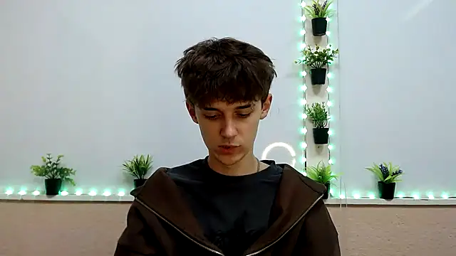 Snapshot of Hoot_Dude_ chatting on 20, 11, 2025 Hoot Dude online show from 20, 11, 2025