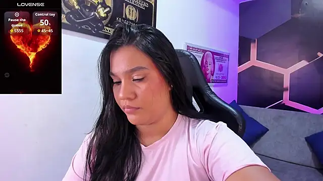 Tamara Johnss  online show from 10, 10, 2025