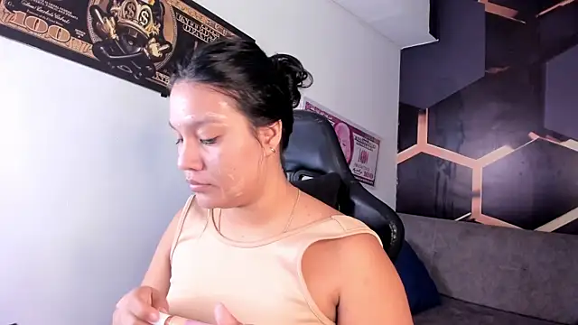 Tamara Johnss  online show from 15, 11, 2025