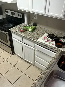 Snapshot of YeahhhitsBreezy chatting on 25, 10, 2025 YeahhhitsBreezy online show from 25, 10, 2025