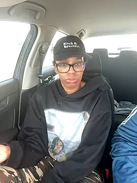 YeahhhitsBreezy online show from 20, 12, 2025