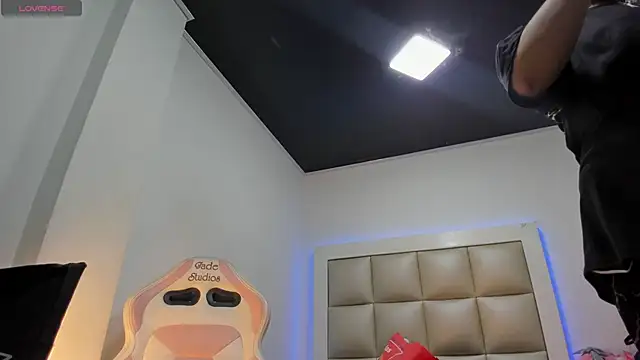 Vany and juliana online show from 26, 9, 2025