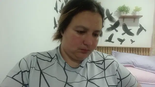 Snapshot of SweetRouse__ chatting on 14, 11, 2025 SweetRouse online show from 14, 11, 2025