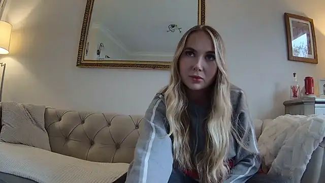 BarbieDolly x online show from 8, 10, 2025