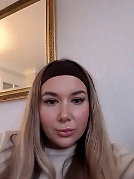 BarbieDolly x online show from 7, 11, 2025