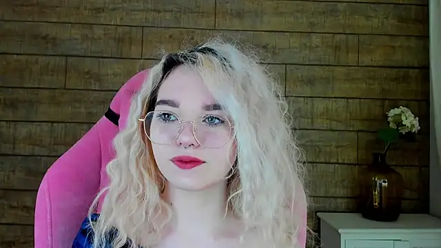 AnnaDelon online show from 17, 10, 2025