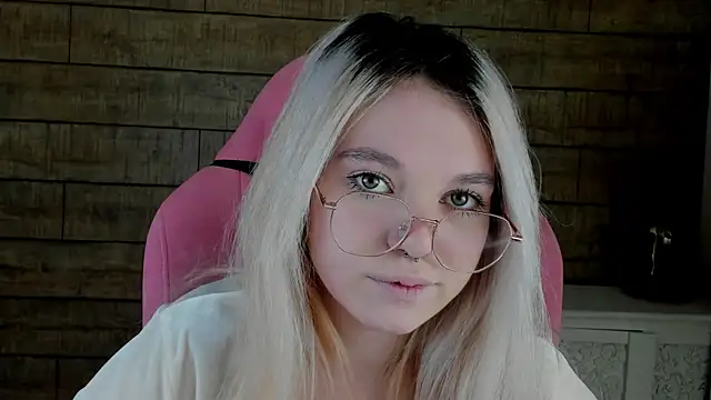 AnnaDelon online show from 10, 11, 2025