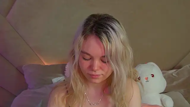 AnnaDelon online show from 13, 11, 2025