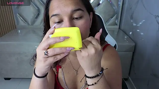 Saraah Tx online show from 2, 12, 2025