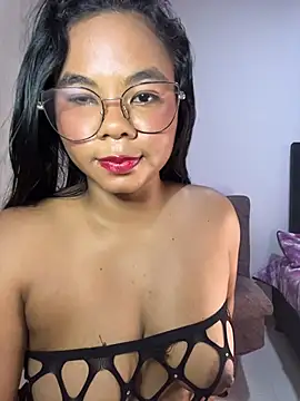 britanny-stone online show from 19, 10, 2025