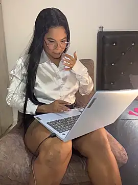 britanny-stone online show from 24, 10, 2025