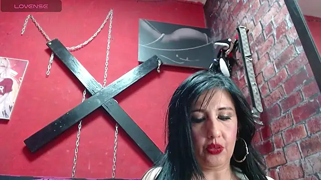 Hagata Ly online show from 5, 10, 2025